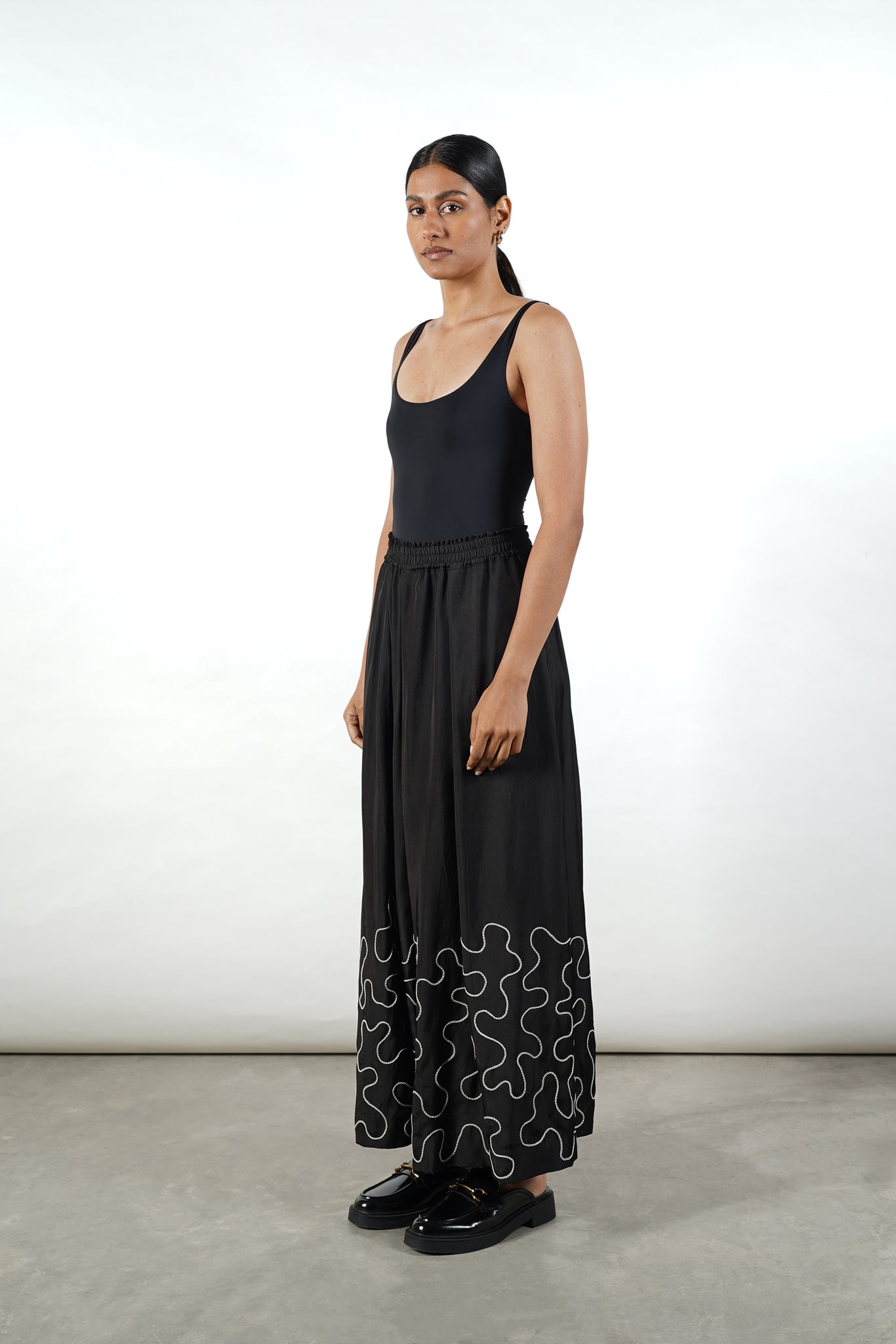 Cord Embroidered Kurta Top + Wide Leg Pants [Black] [Taffeta] - L