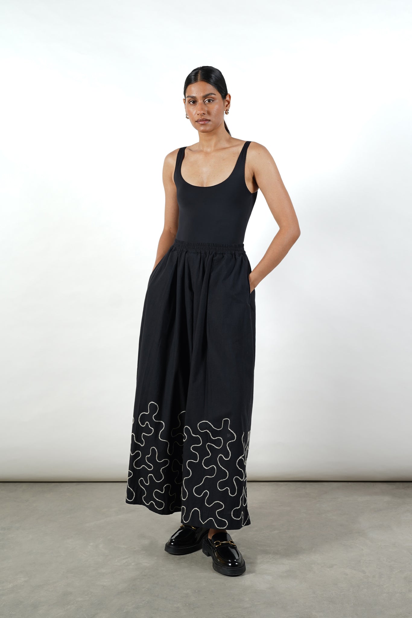 Cord Embroidered Kurta Top + Wide Leg Pants [Black] [Taffeta] - L