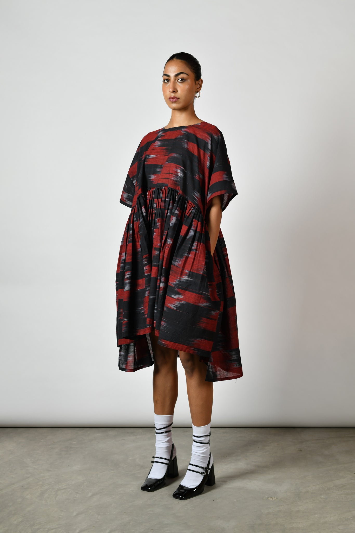 Summer Ikat Dovers [Black]