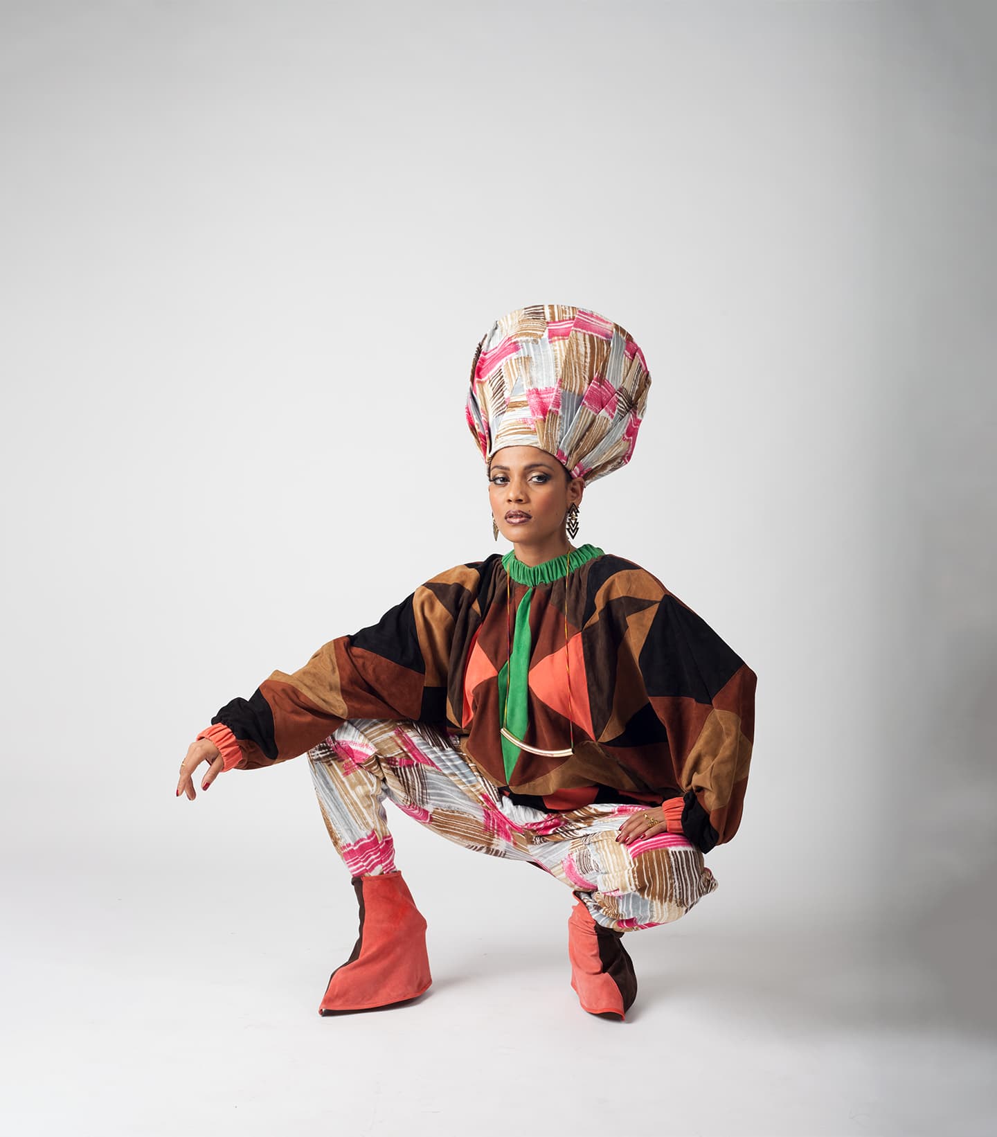 Madam X – NORBLACK NORWHITE