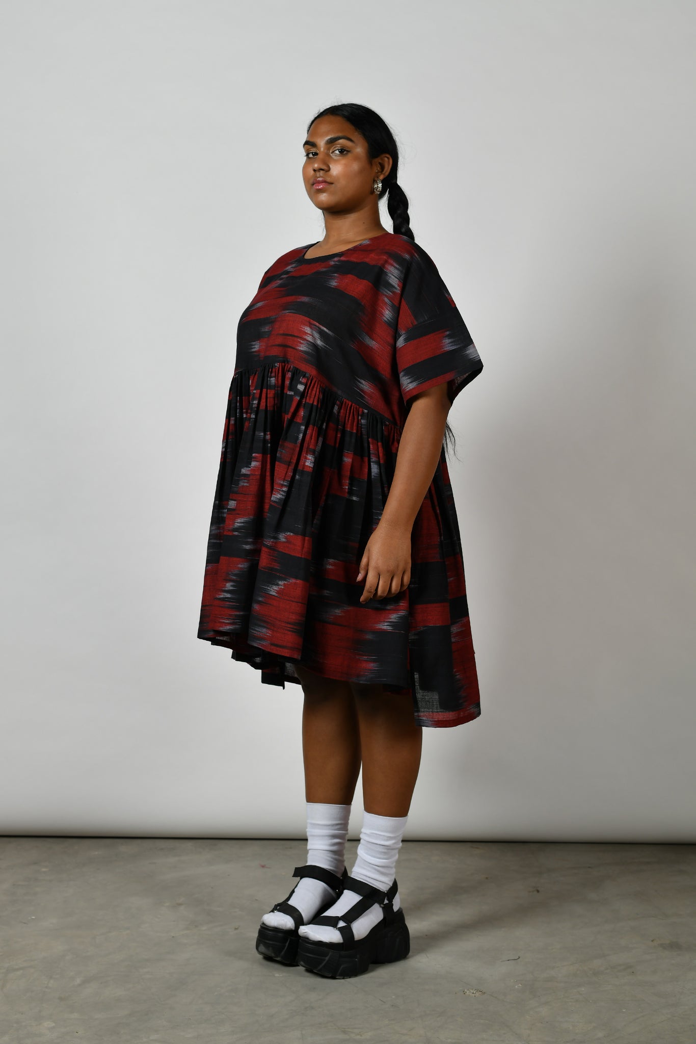 Summer Ikat Dovers [Black]