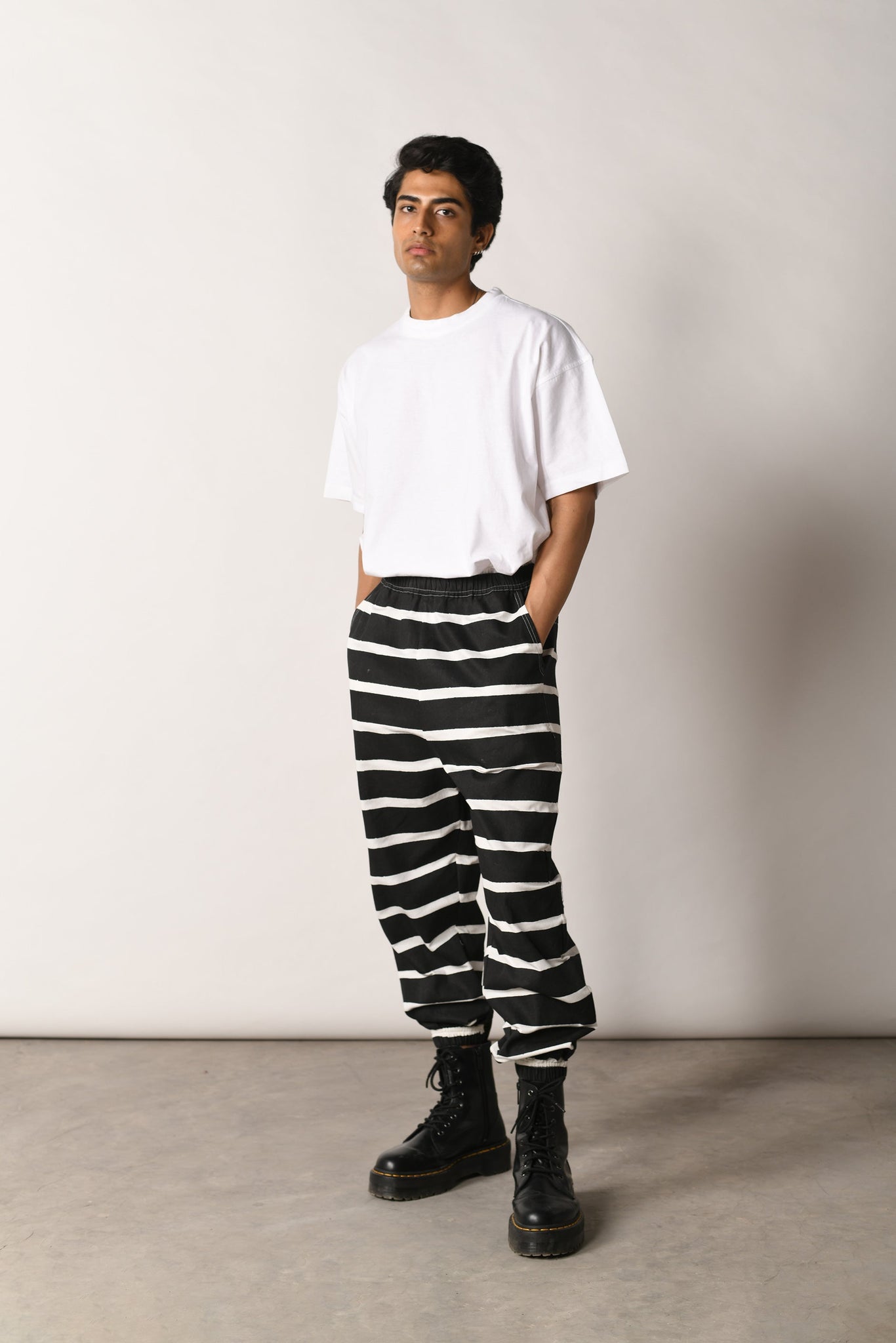 Zebra Fish Stripe Pants - S