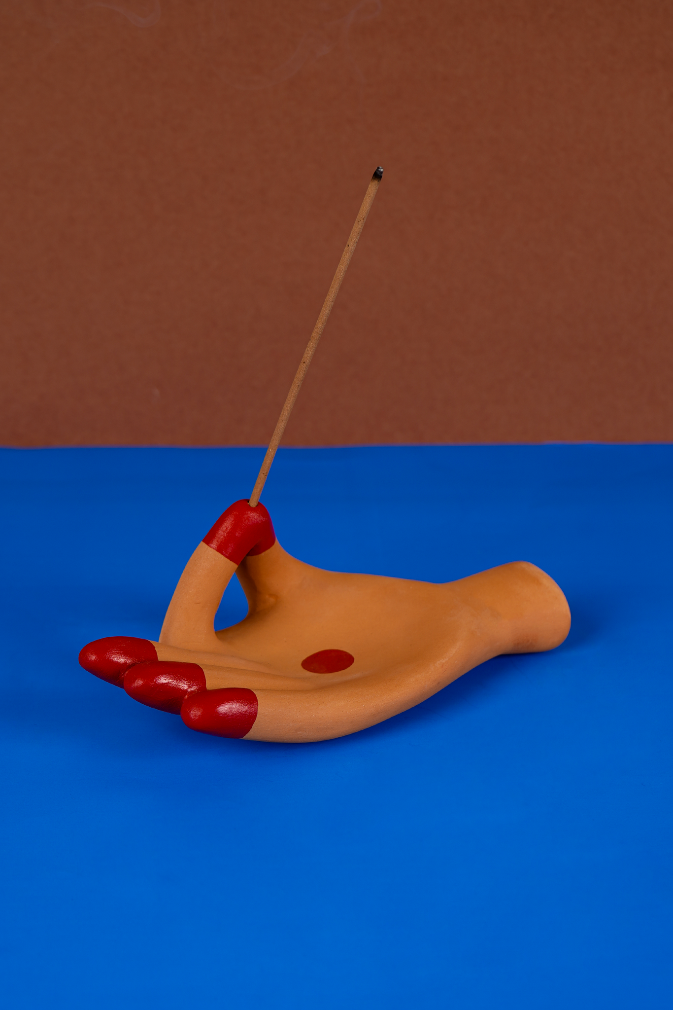 Alta Incense Holder with Claymen [Terracota & Red]