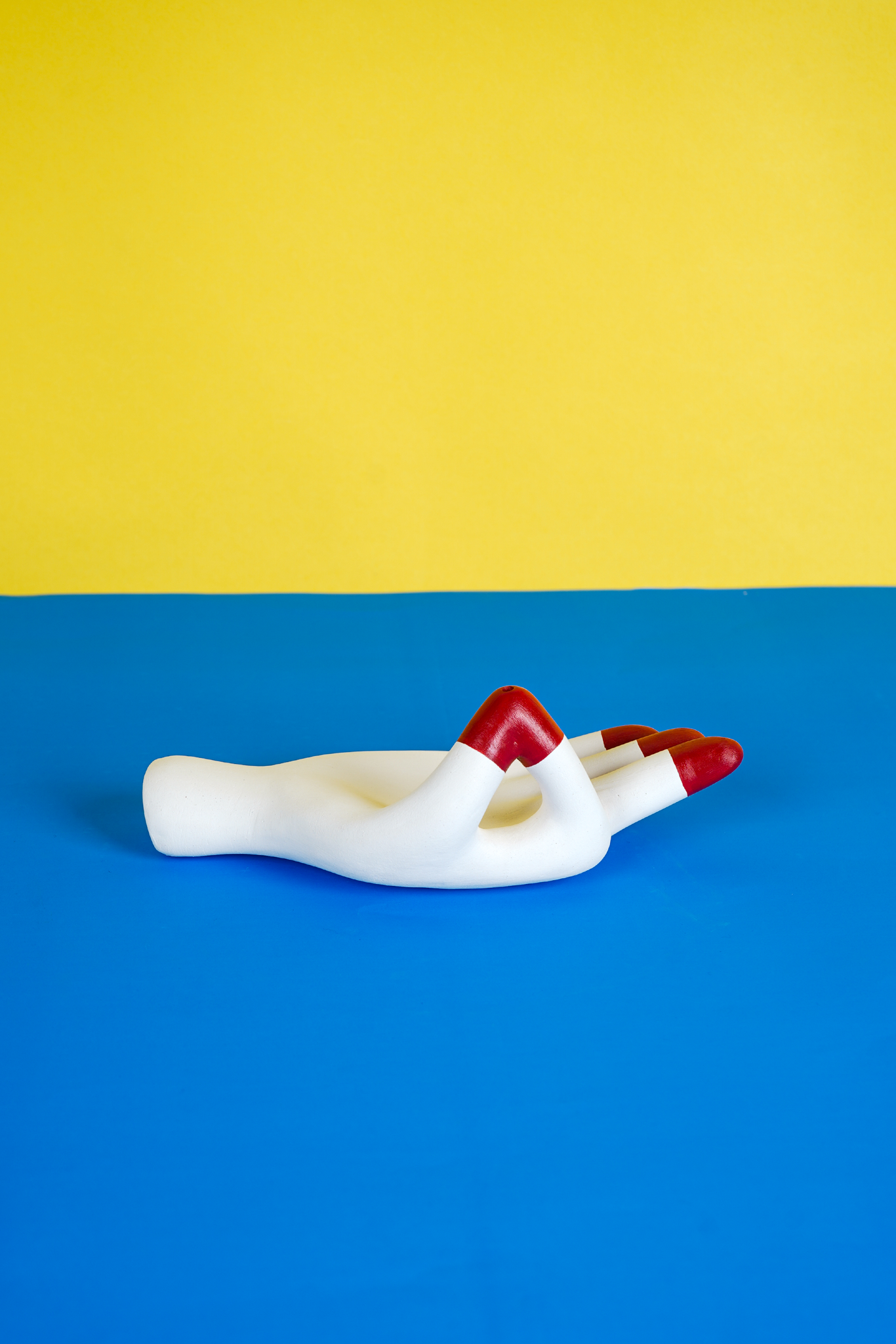 Alta Incense Holder with Claymen [White & Red]