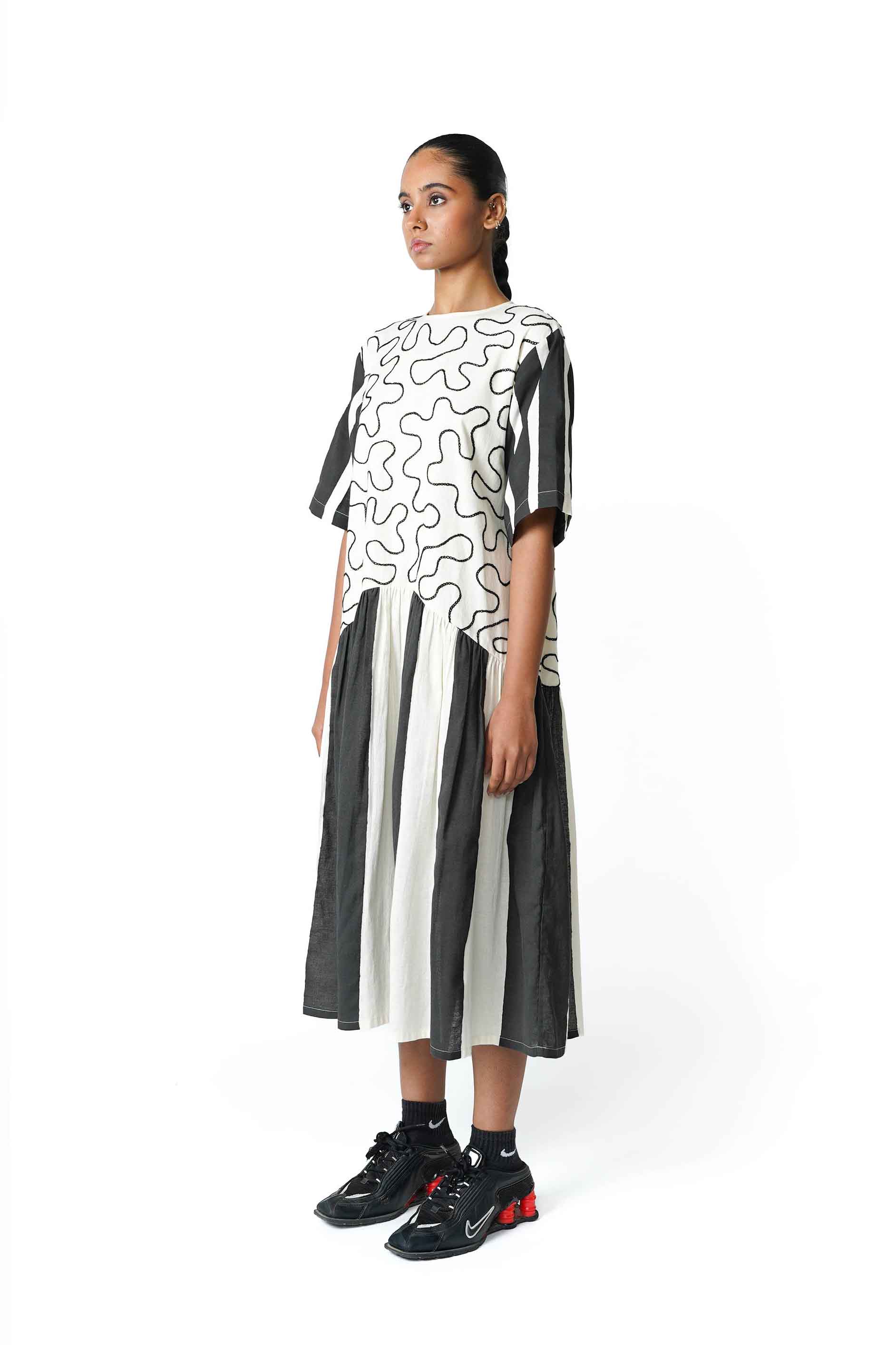 Cord Parade Dress 2.0 SS M / Black & White / Embroidery Cord Parade Dress 2.0 SS M / Black & White / Embroidery